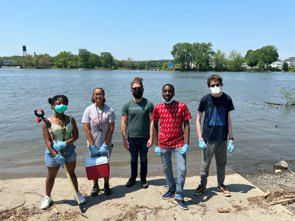 2022 WJL Fellows with Riverkeeper community science coordinator Pillitteri at a North Troy sampling site in May 2022.